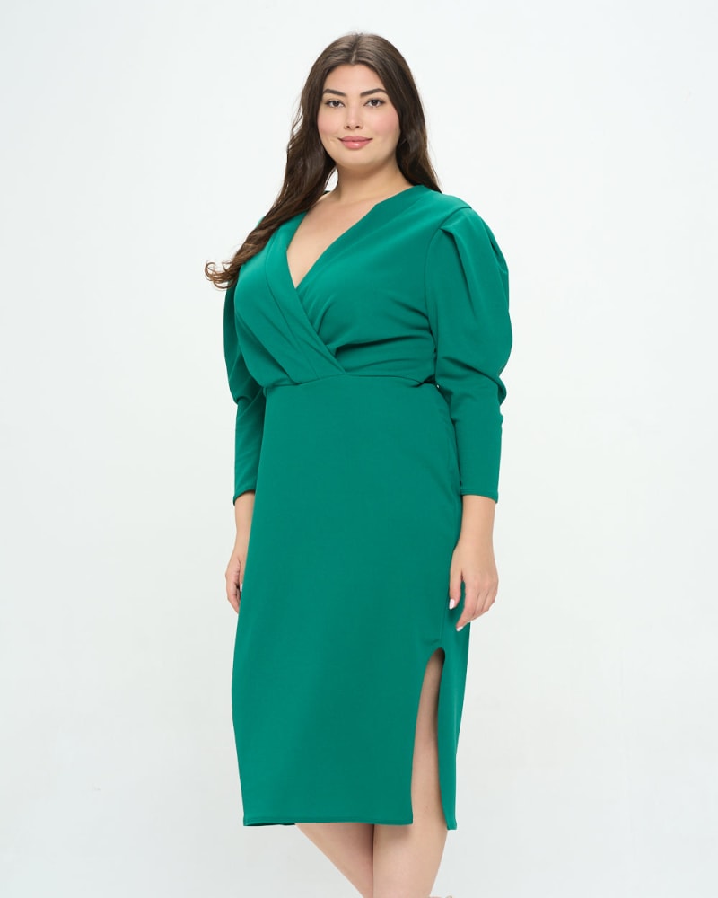 Front of a model wearing a size 1X Boa Pleated Midi Dress in Emerald by L I V D. | dia_product_style_image_id:240639